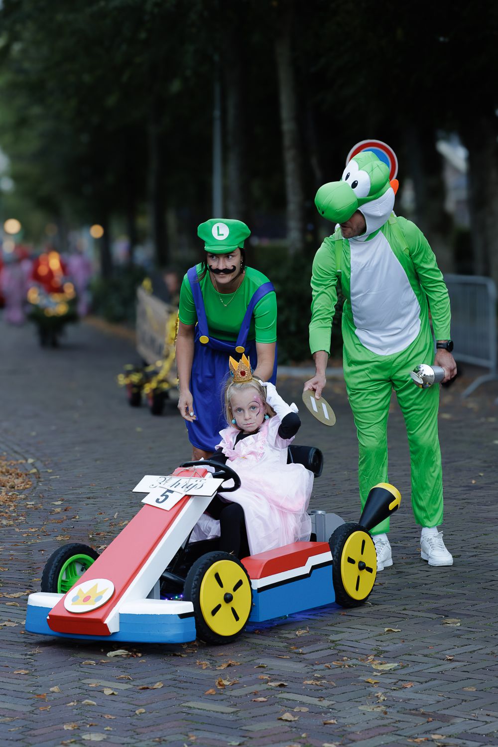260828 optocht Langwar ZM 27 1500